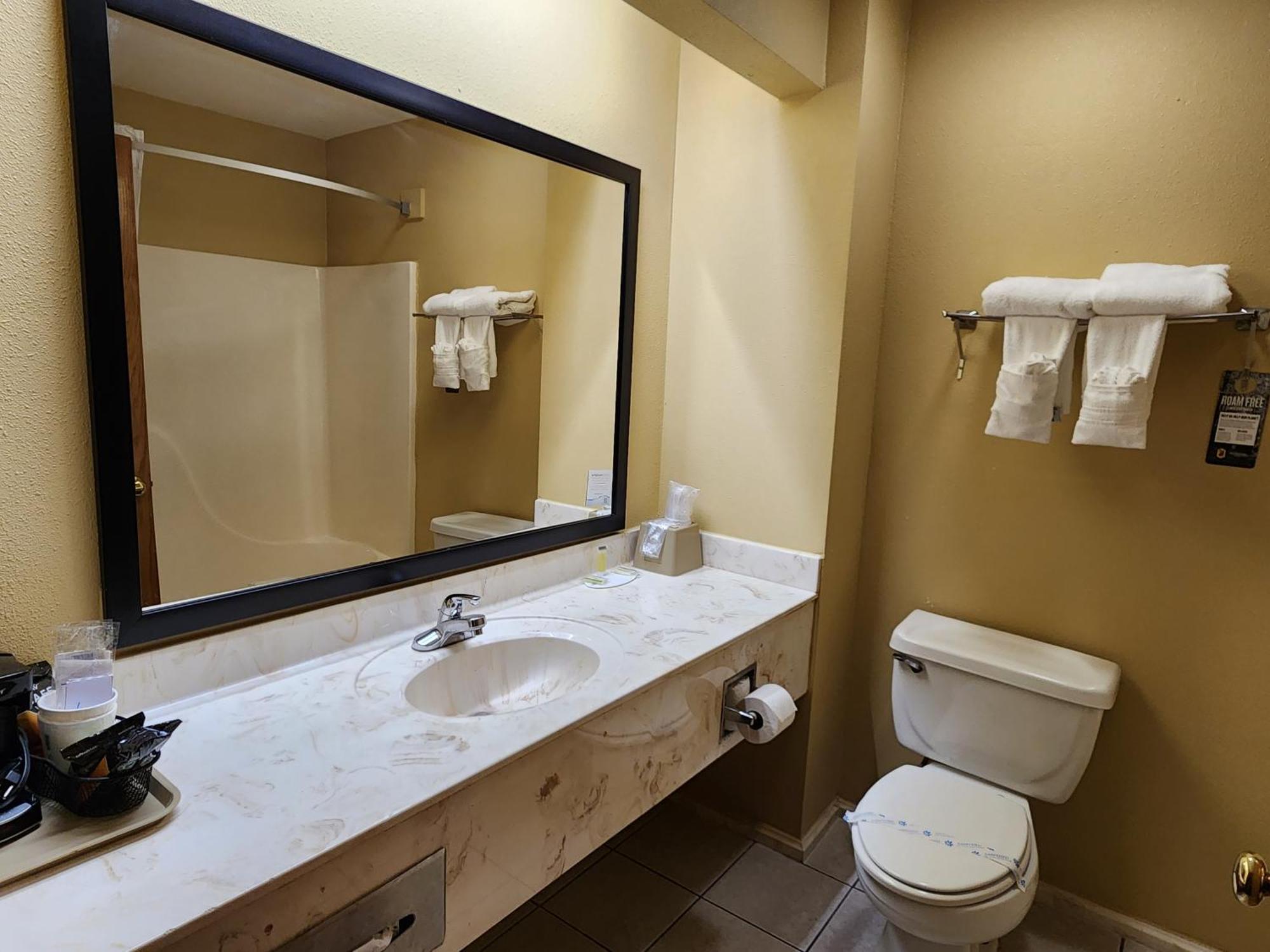 Super 8 By Wyndham Pine Bluff Hotell Eksteriør bilde