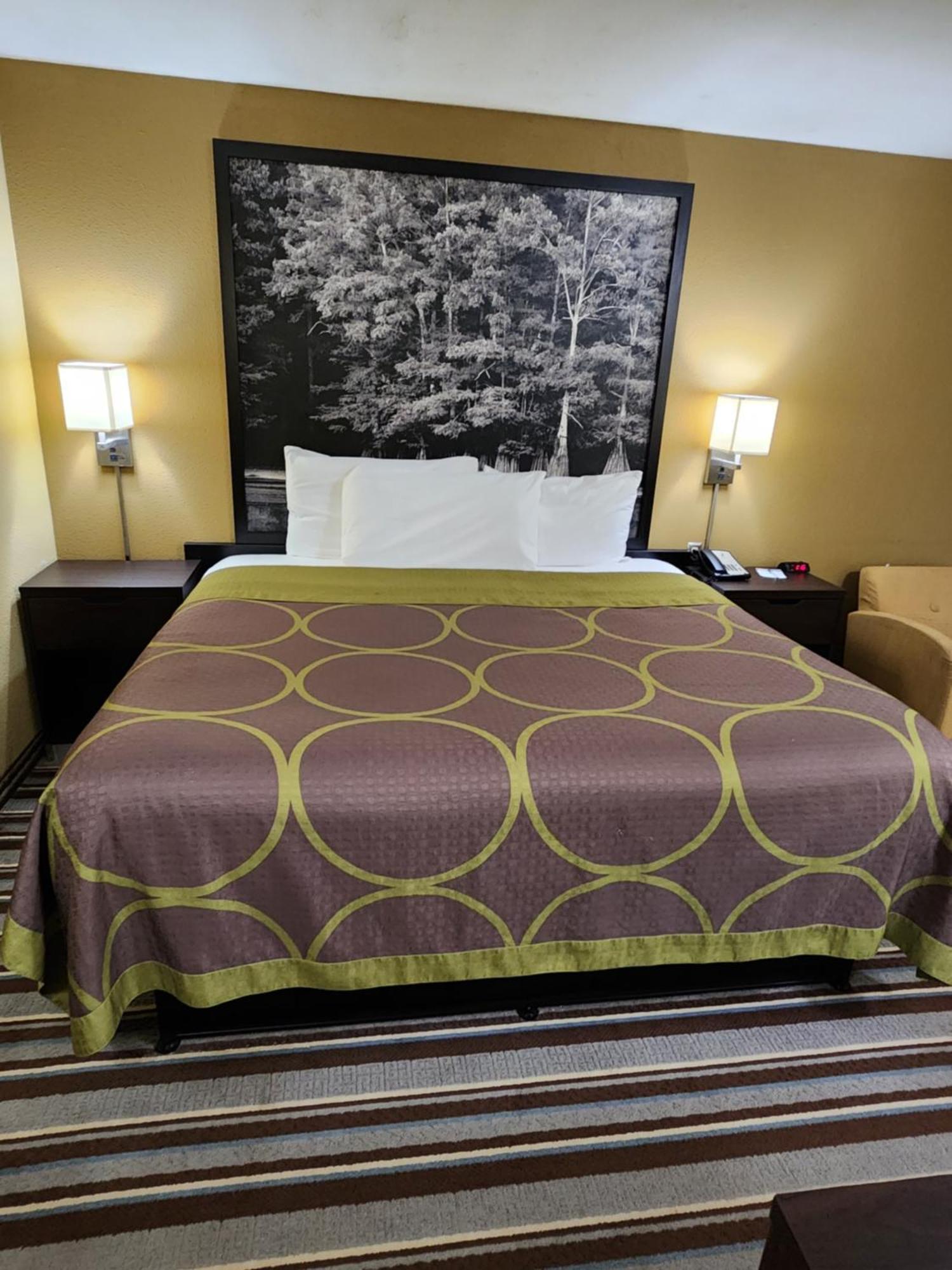 Super 8 By Wyndham Pine Bluff Hotell Eksteriør bilde
