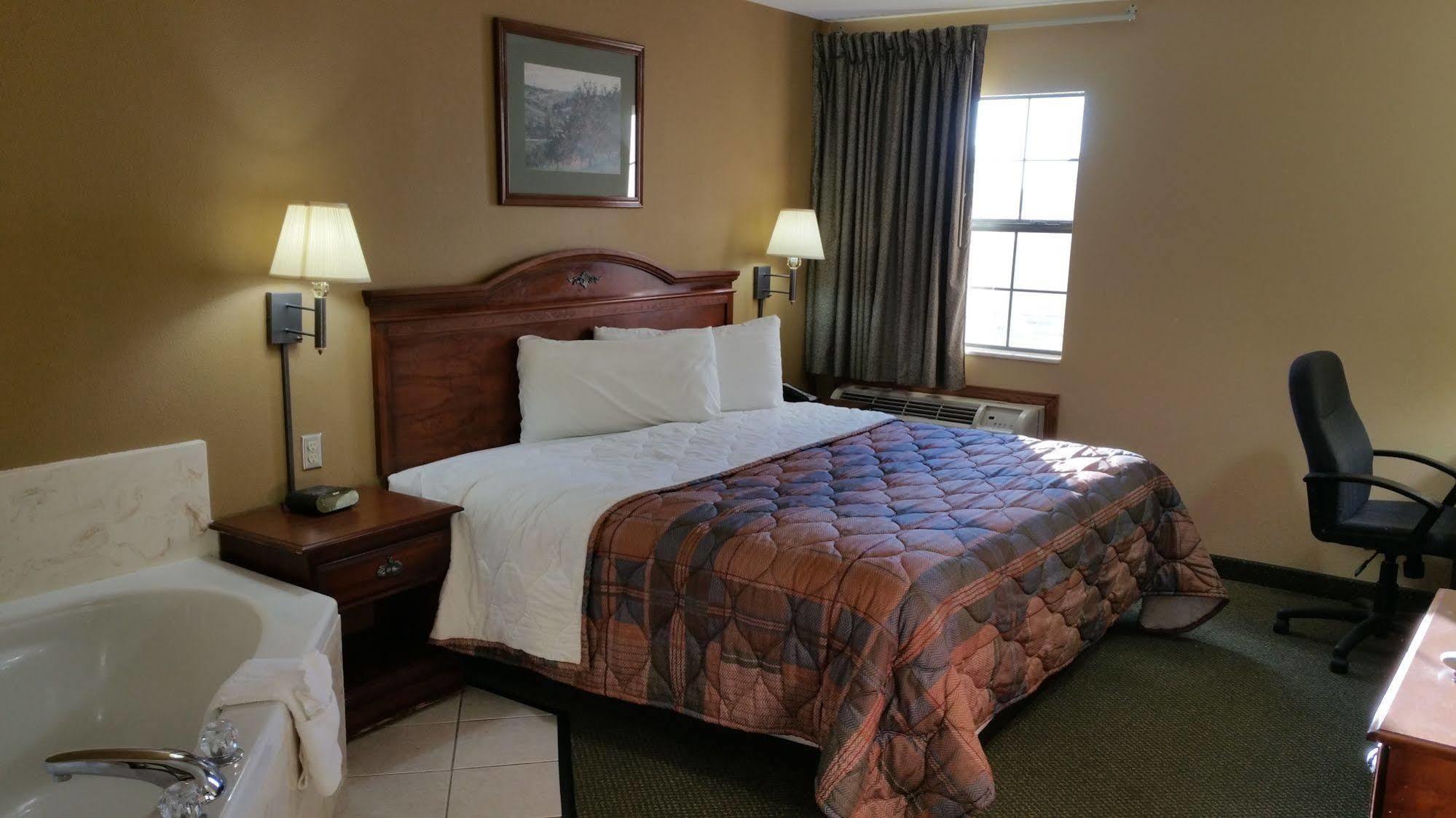 Super 8 By Wyndham Pine Bluff Hotell Eksteriør bilde